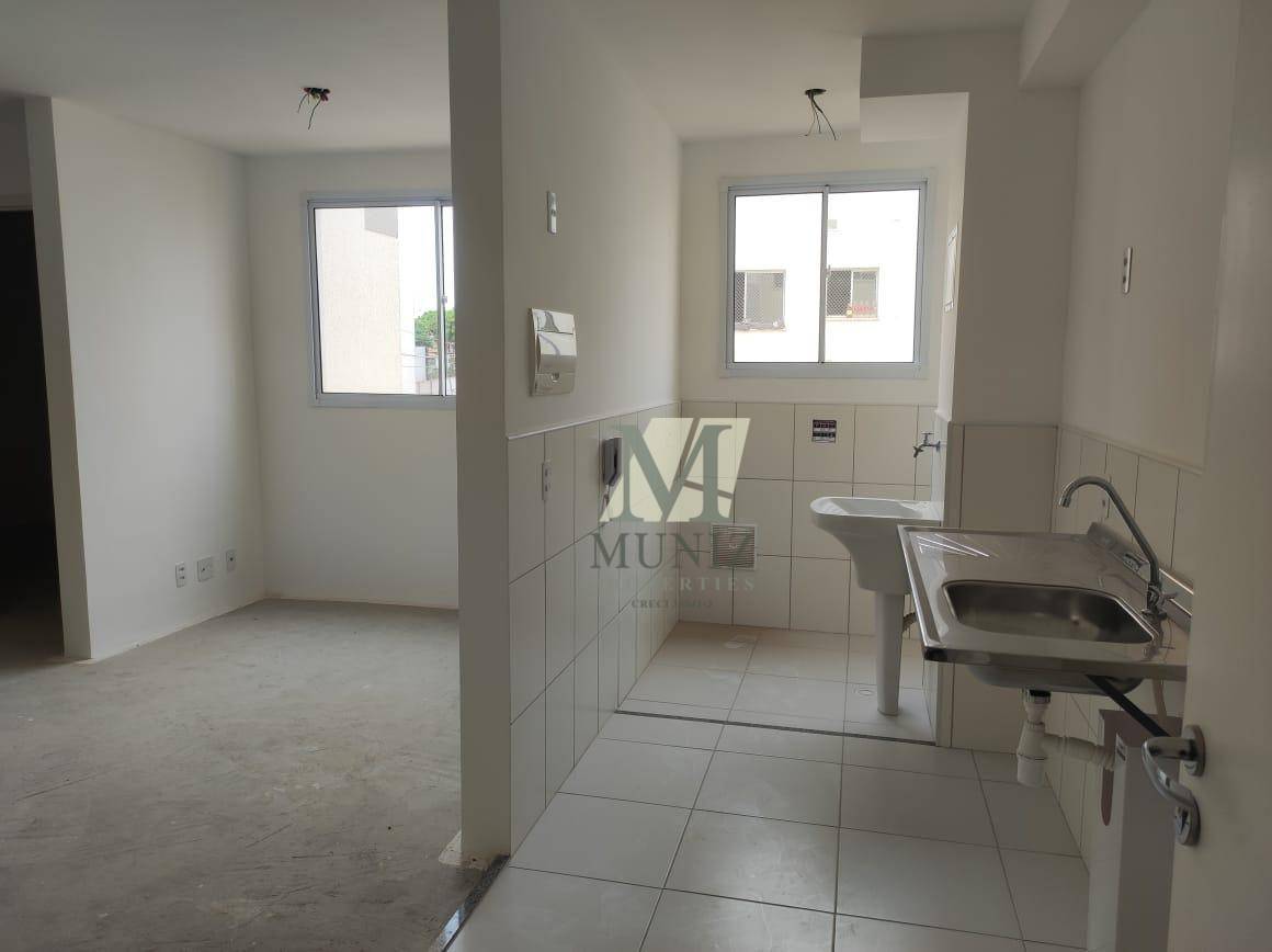 Apartamento à venda com 2 quartos, 45m² - Foto 2