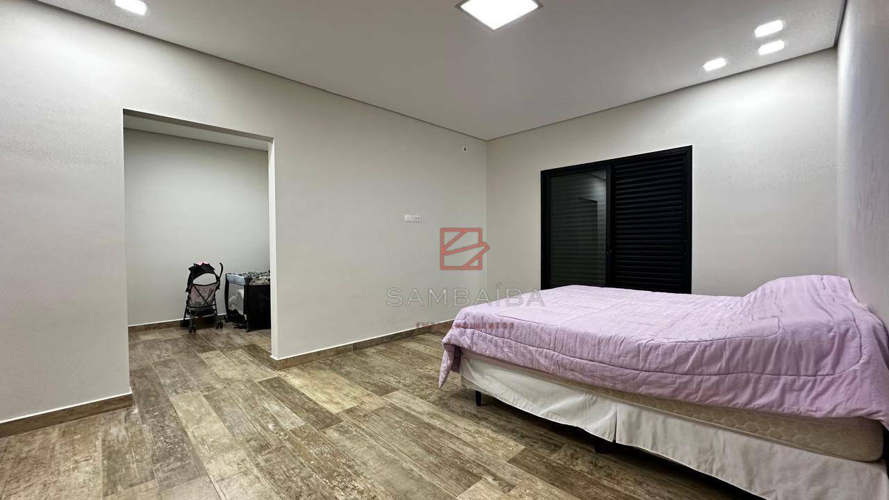 Casa à venda com 4 quartos, 257m² - Foto 14