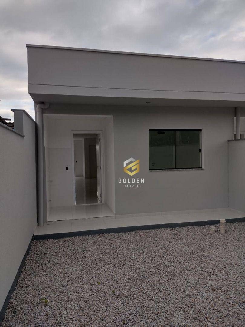 Casa à venda com 2 quartos, 62m² - Foto 5