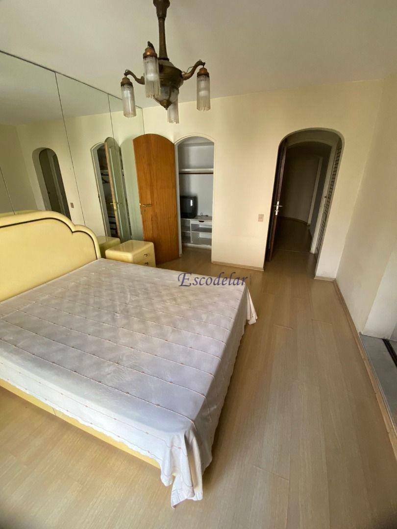 Apartamento para alugar com 2 quartos, 150m² - Foto 18