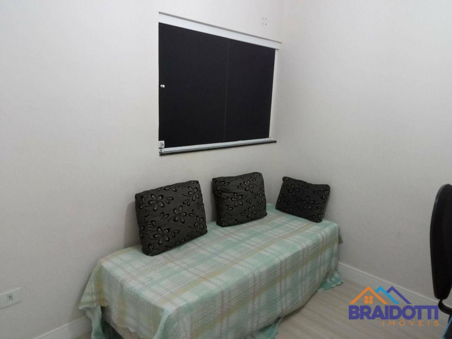 Apartamento à venda com 2 quartos, 70m² - Foto 13