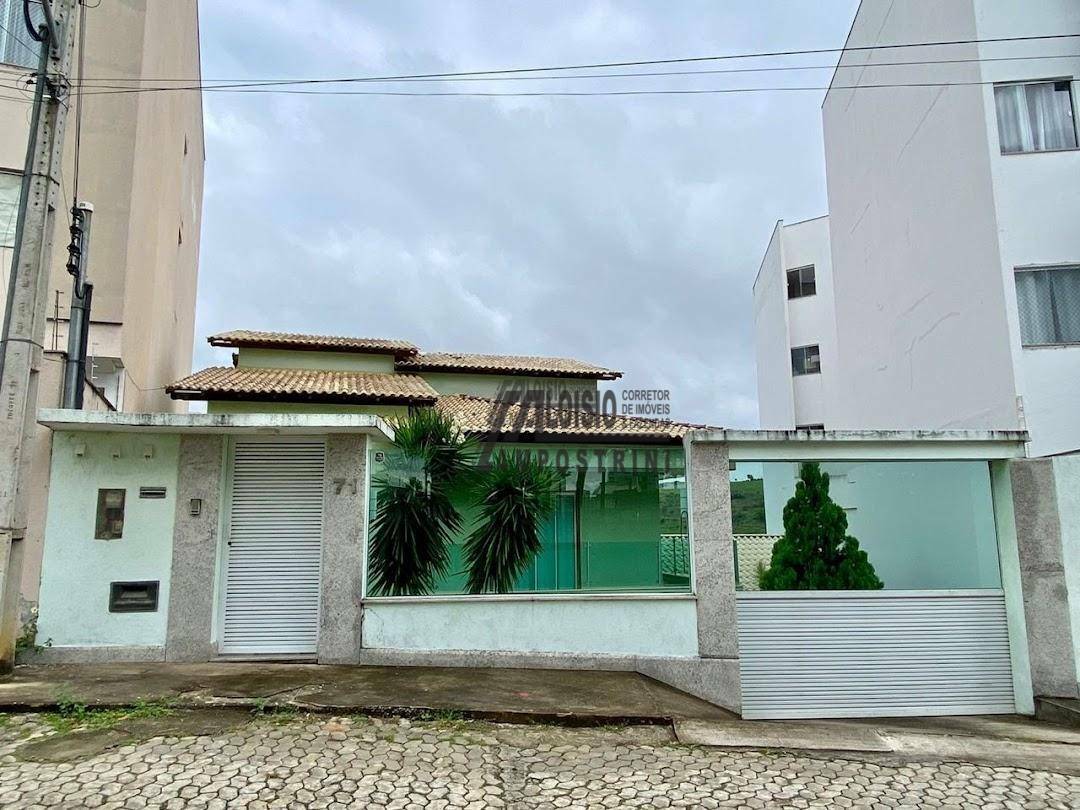 Casa à venda com 3 quartos, 340m² - Foto 1