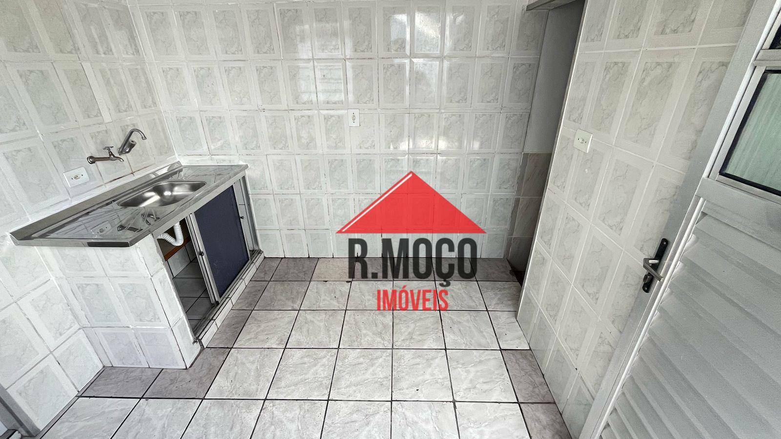 Casa para alugar com 1 quarto, 32m² - Foto 2