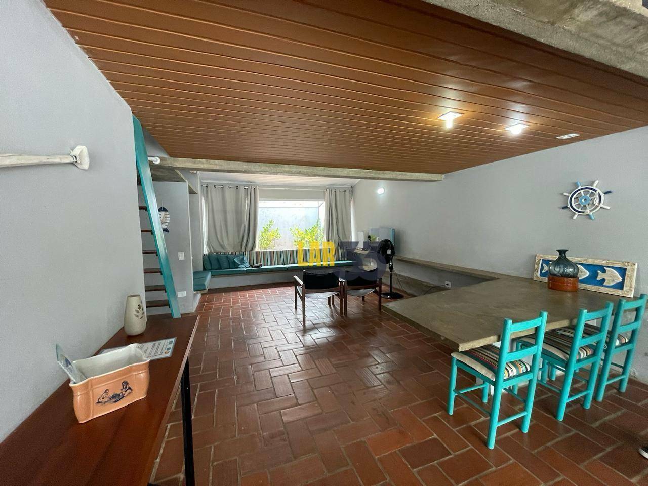 Casa à venda com 3 quartos, 195m² - Foto 7