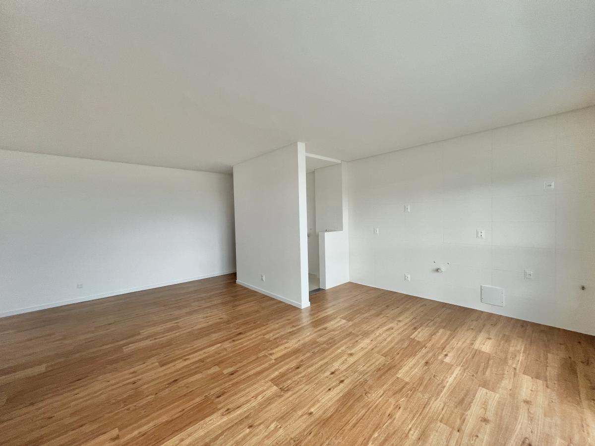 Apartamento à venda com 3 quartos, 87m² - Foto 8