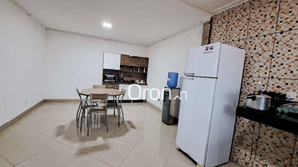 Sobrado à venda com 3 quartos, 220m² - Foto 3