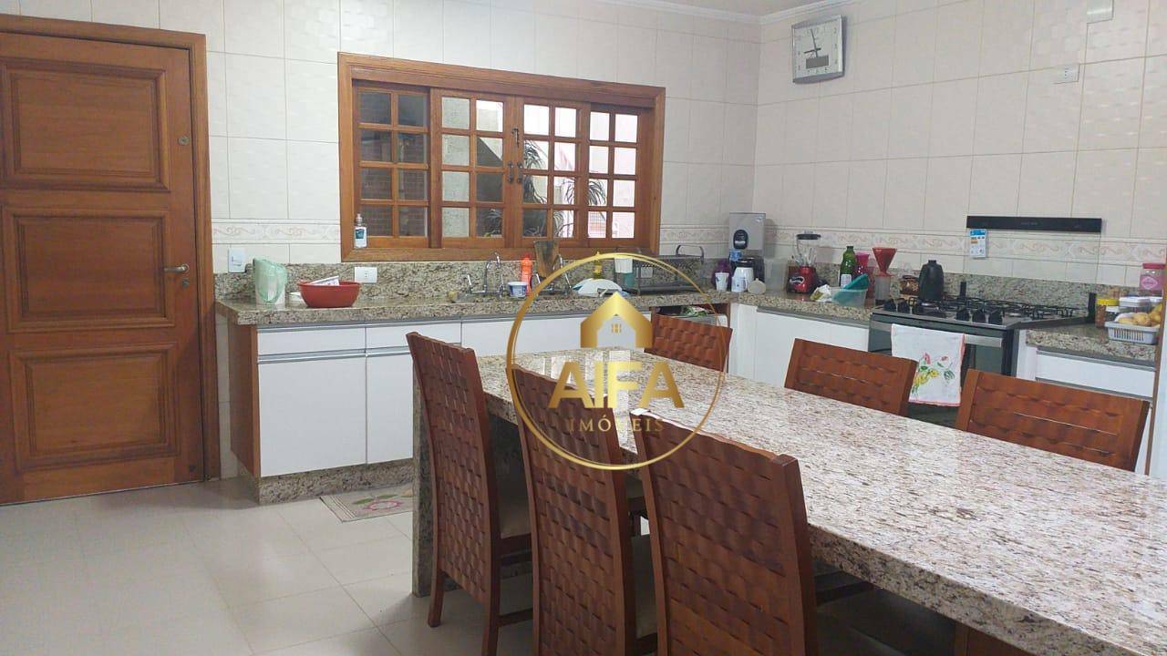 Sobrado à venda com 3 quartos, 306m² - Foto 3