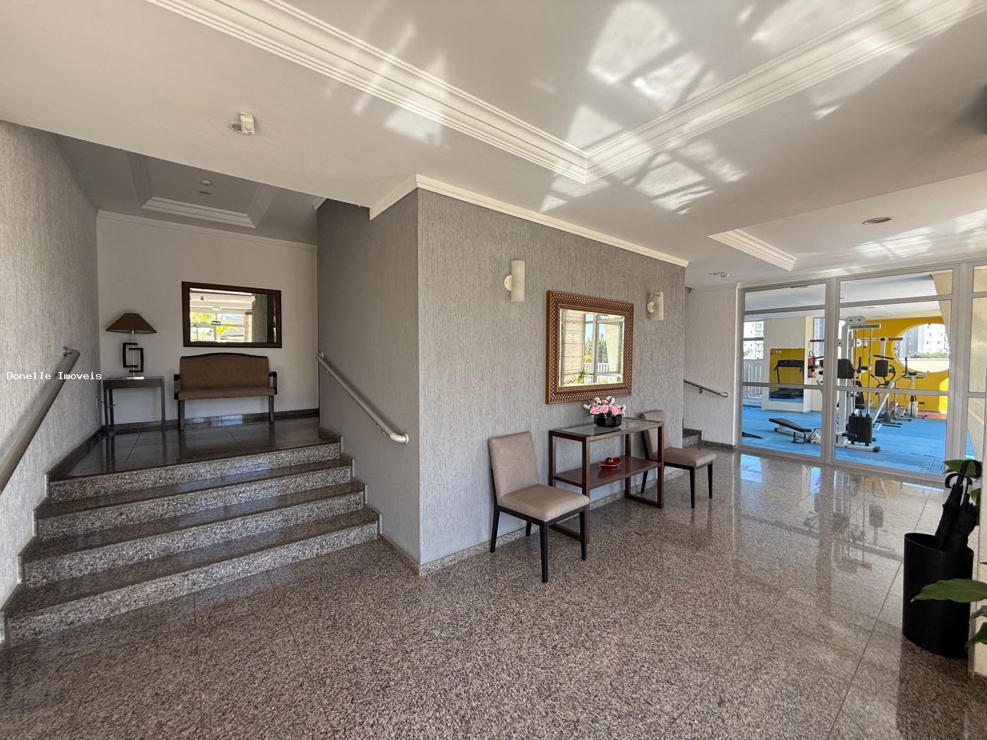 Apartamento para alugar com 3 quartos, 95m² - Foto 10