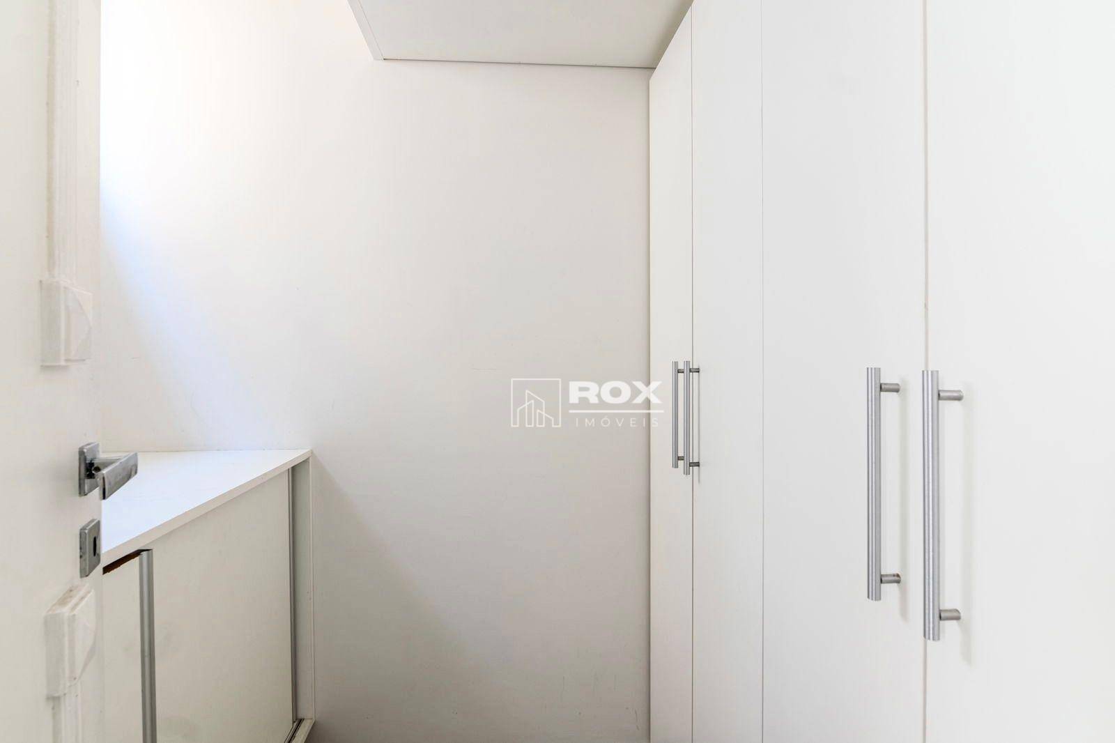 Apartamento à venda com 3 quartos, 122m² - Foto 13