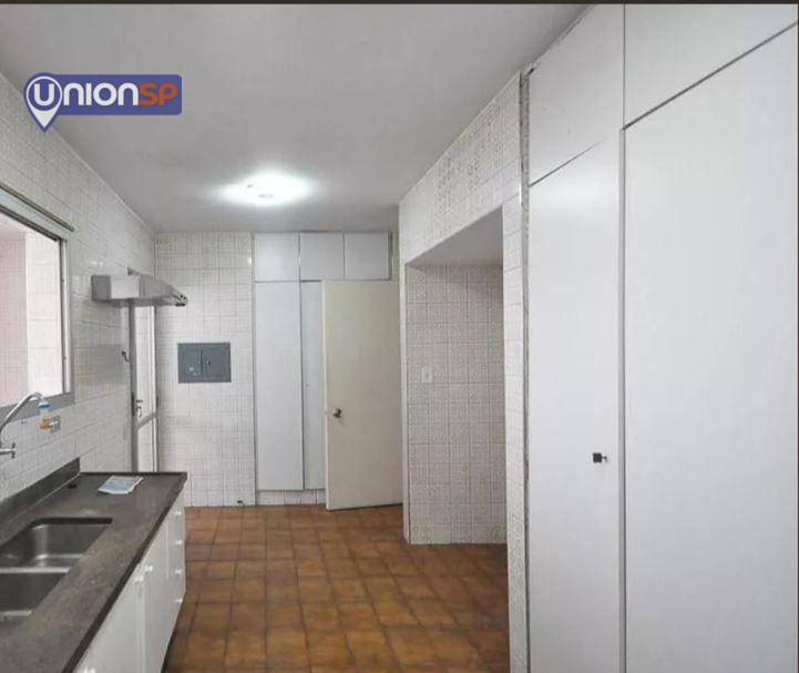 Apartamento à venda com 4 quartos, 202m² - Foto 10