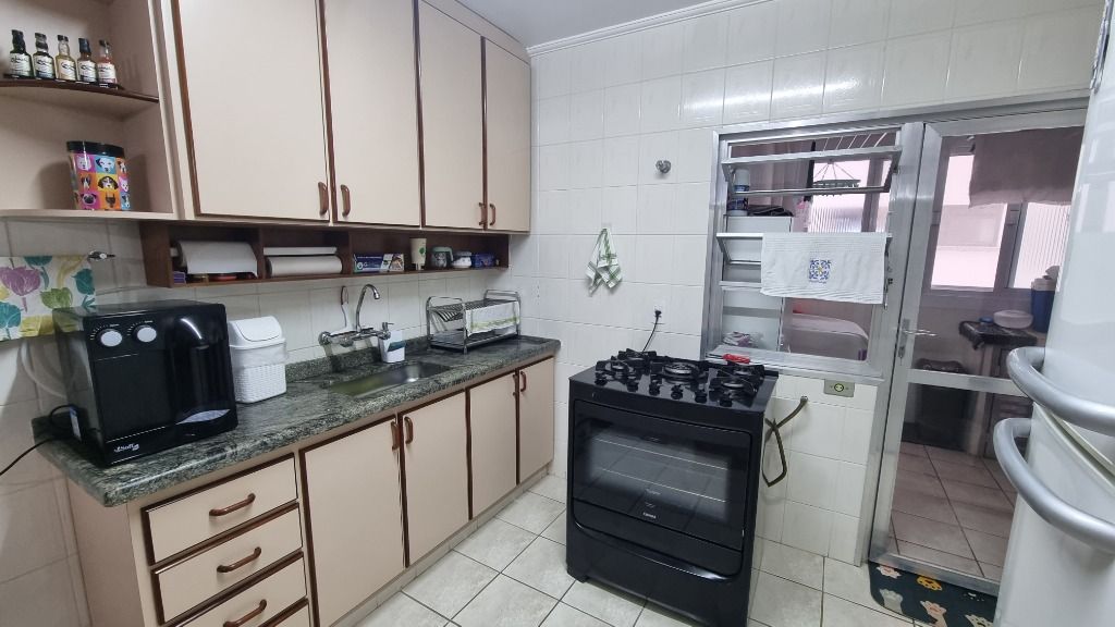 Apartamento à venda com 3 quartos, 140m² - Foto 31