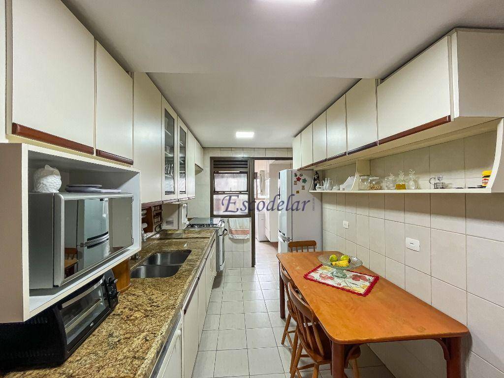 Apartamento à venda com 3 quartos, 136m² - Foto 19