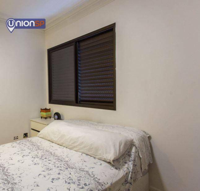 Apartamento à venda com 3 quartos, 136m² - Foto 7