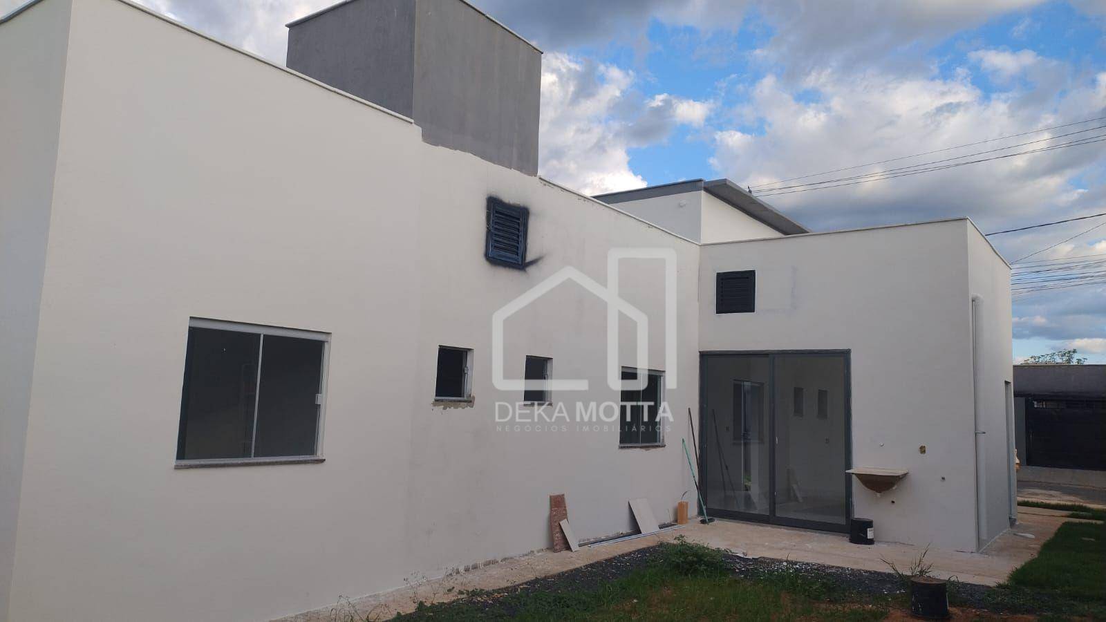 Casa à venda com 2 quartos, 67m² - Foto 4