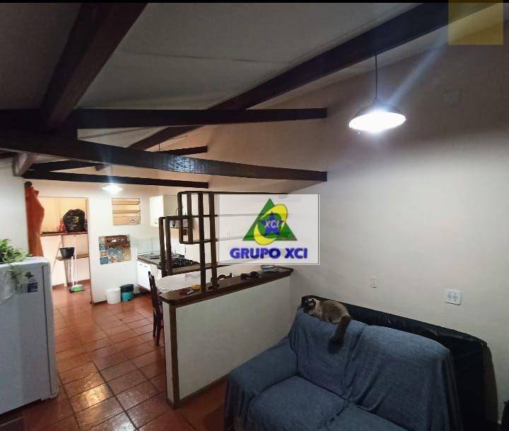 Casa para alugar com 3 quartos, 188m² - Foto 6