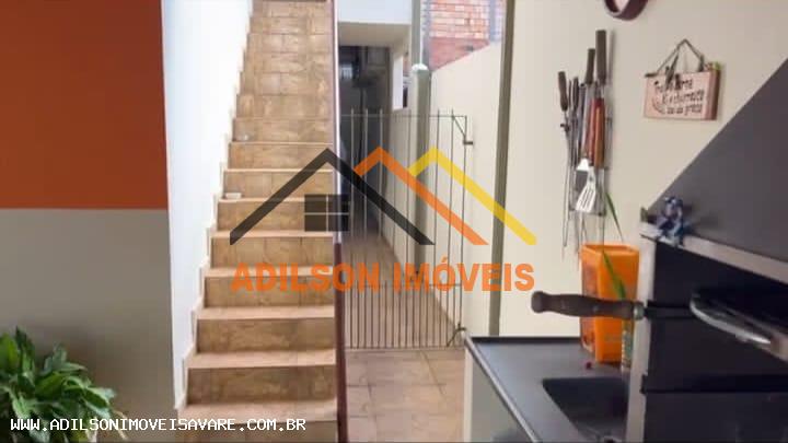 Casa à venda com 3 quartos, 250m² - Foto 10