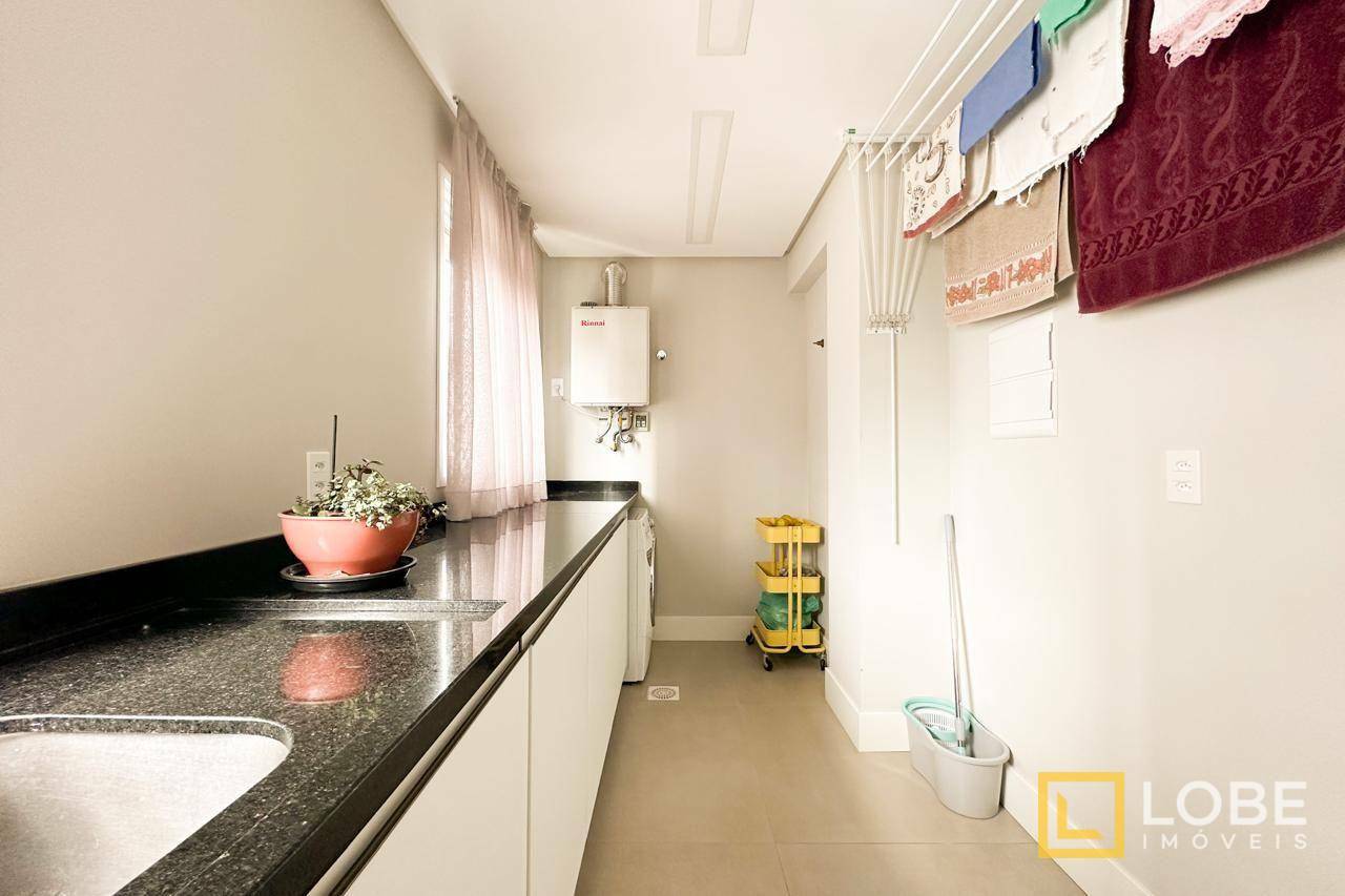 Apartamento à venda com 4 quartos, 222m² - Foto 25