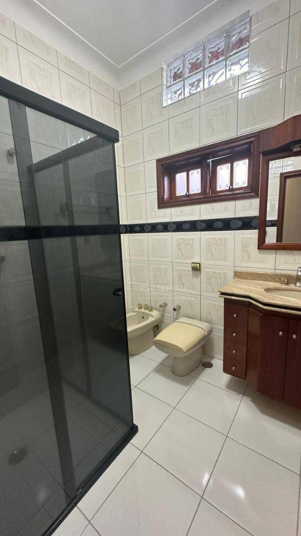 Sobrado para alugar com 5 quartos, 368m² - Foto 19