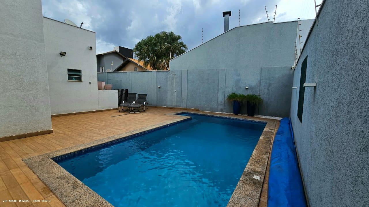 Casa à venda com 3 quartos, 390m² - Foto 2