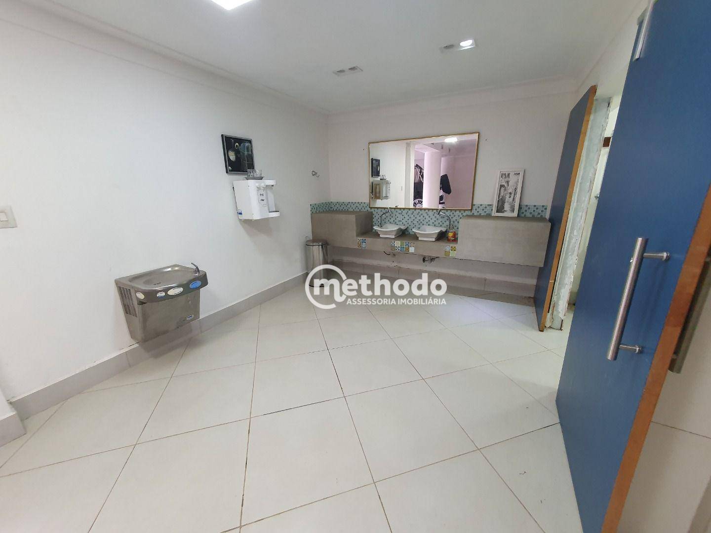 Casa à venda e aluguel com 1 quarto, 300m² - Foto 6