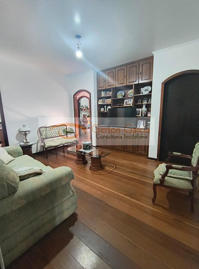 Casa de Condomínio à venda com 4 quartos, 356m² - Foto 13
