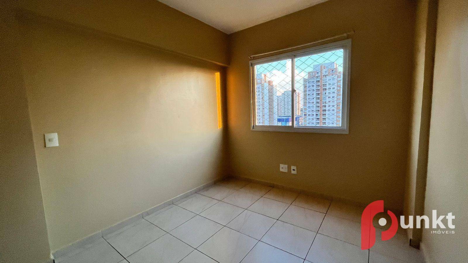 Apartamento para alugar com 3 quartos, 96m² - Foto 7