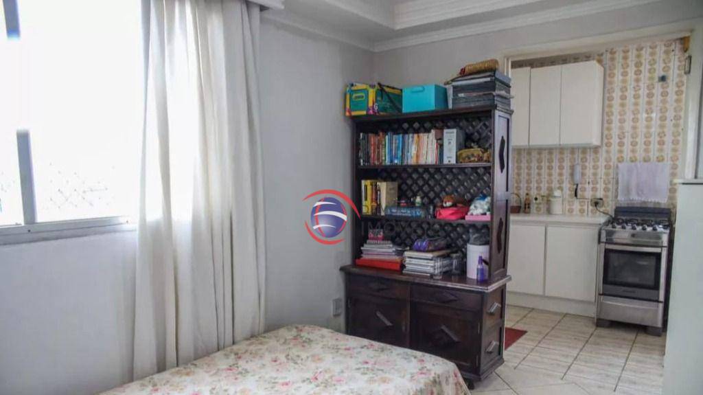 Apartamento à venda com 2 quartos, 63m² - Foto 9