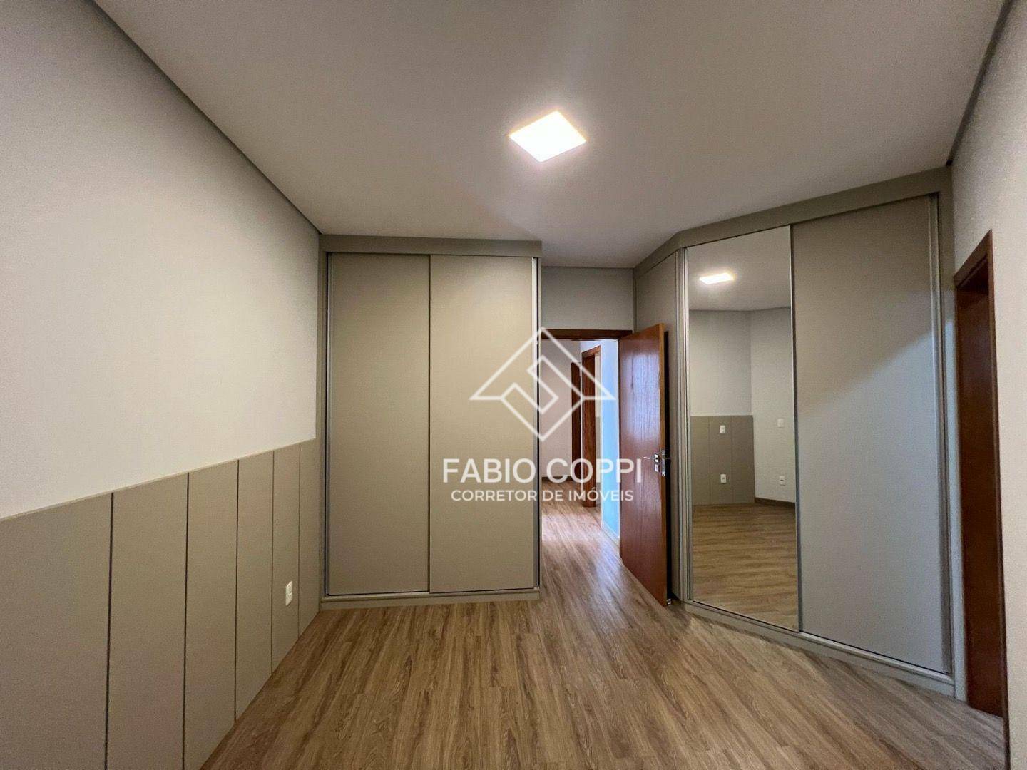 Casa de Condomínio à venda com 3 quartos, 222m² - Foto 30