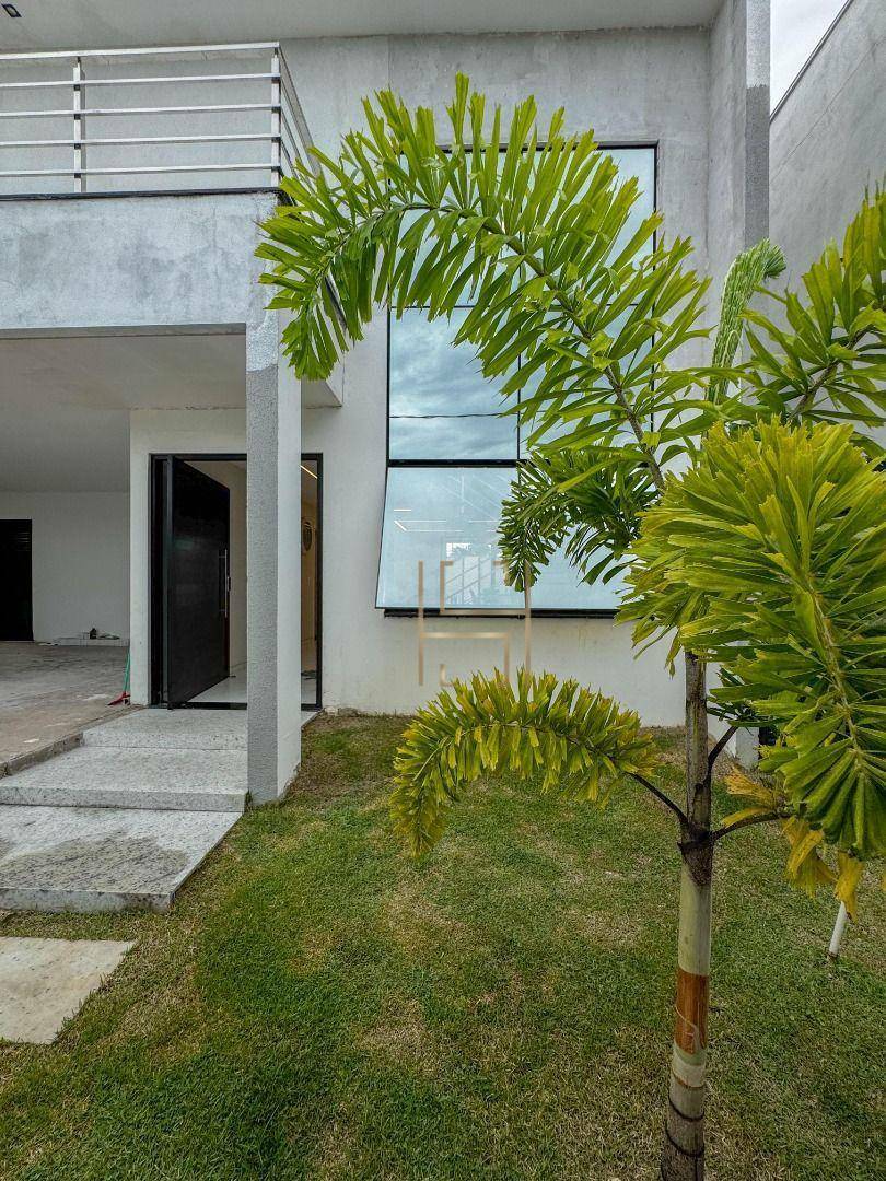 Casa de Condomínio à venda com 3 quartos, 250m² - Foto 2