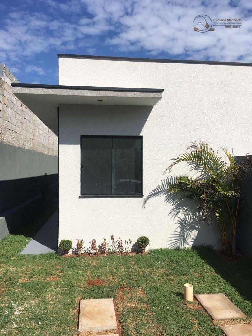 Casa à venda com 2 quartos, 55m² - Foto 4