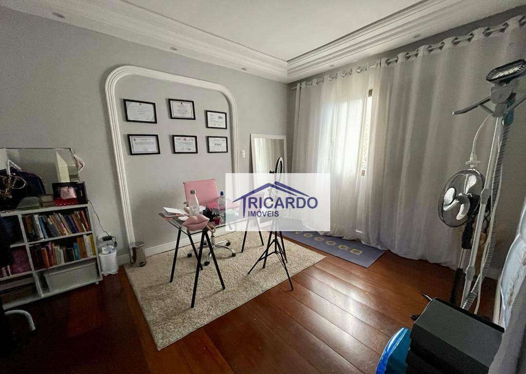 Apartamento à venda com 4 quartos, 170m² - Foto 18