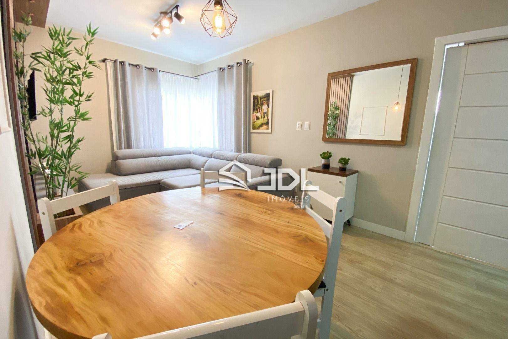 Casa à venda com 3 quartos, 104m² - Foto 4