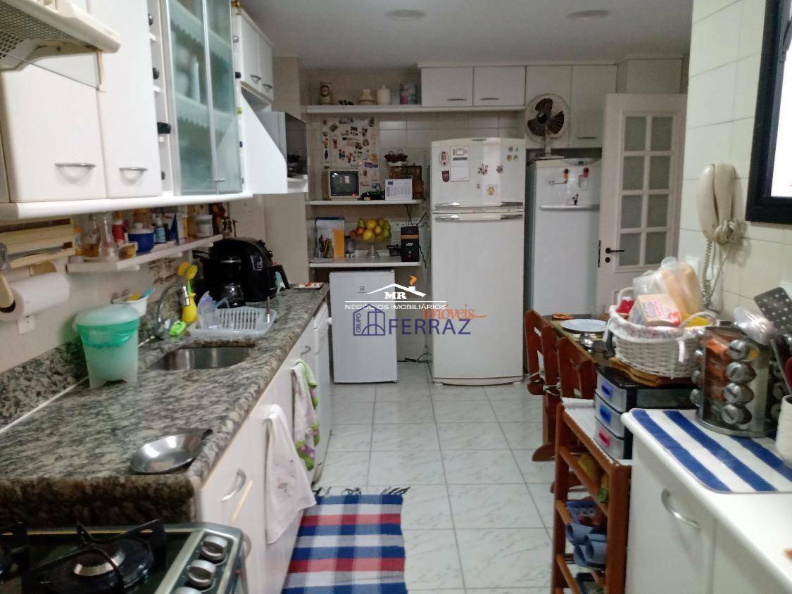 Apartamento à venda com 4 quartos, 180m² - Foto 22