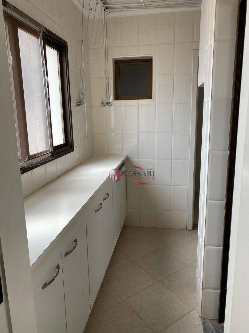 Apartamento à venda com 3 quartos, 130m² - Foto 14