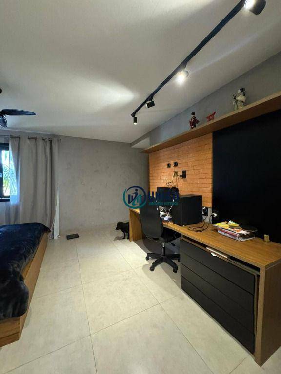Casa à venda com 4 quartos, 1000m² - Foto 50