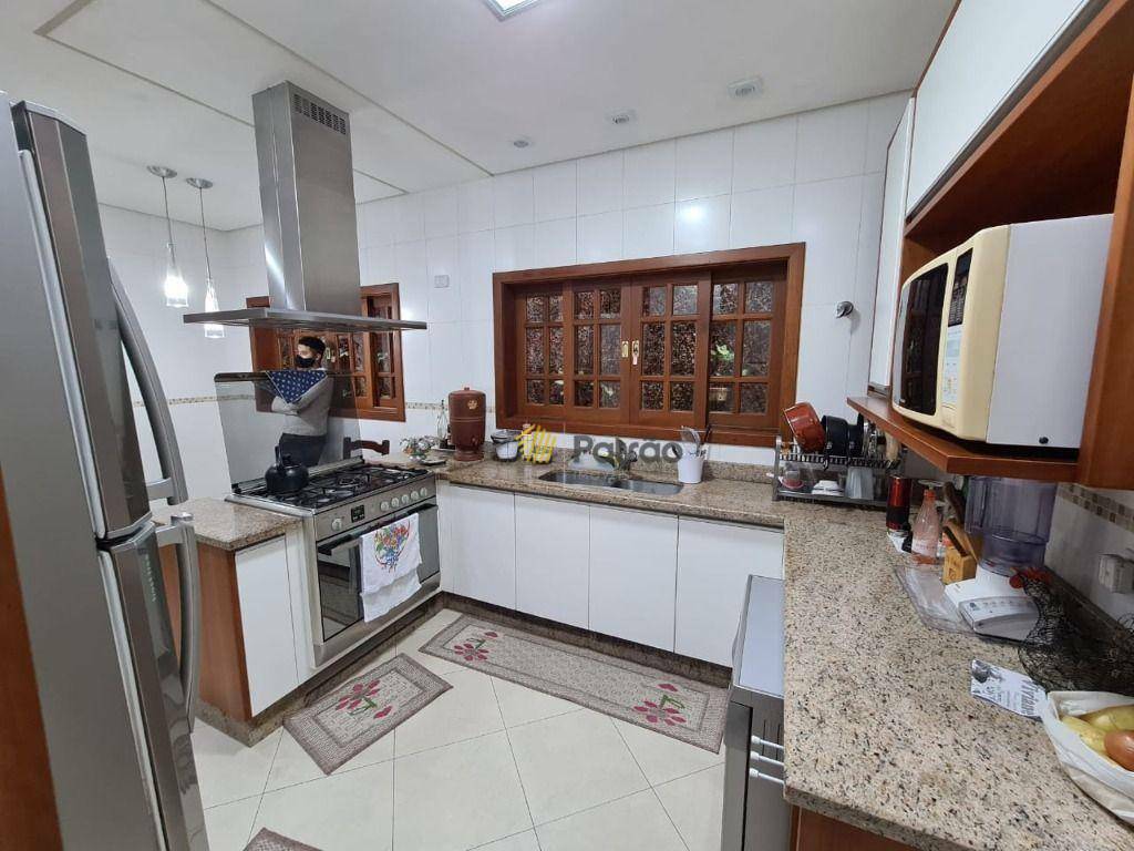 Casa de Condomínio à venda e aluguel com 5 quartos, 470m² - Foto 26