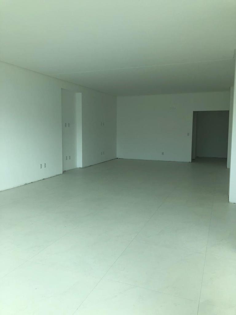 Apartamento à venda com 4 quartos, 193m² - Foto 7