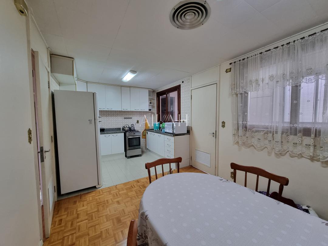 Apartamento à venda com 3 quartos, 158m² - Foto 8