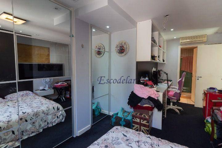 Apartamento à venda com 3 quartos, 228m² - Foto 45