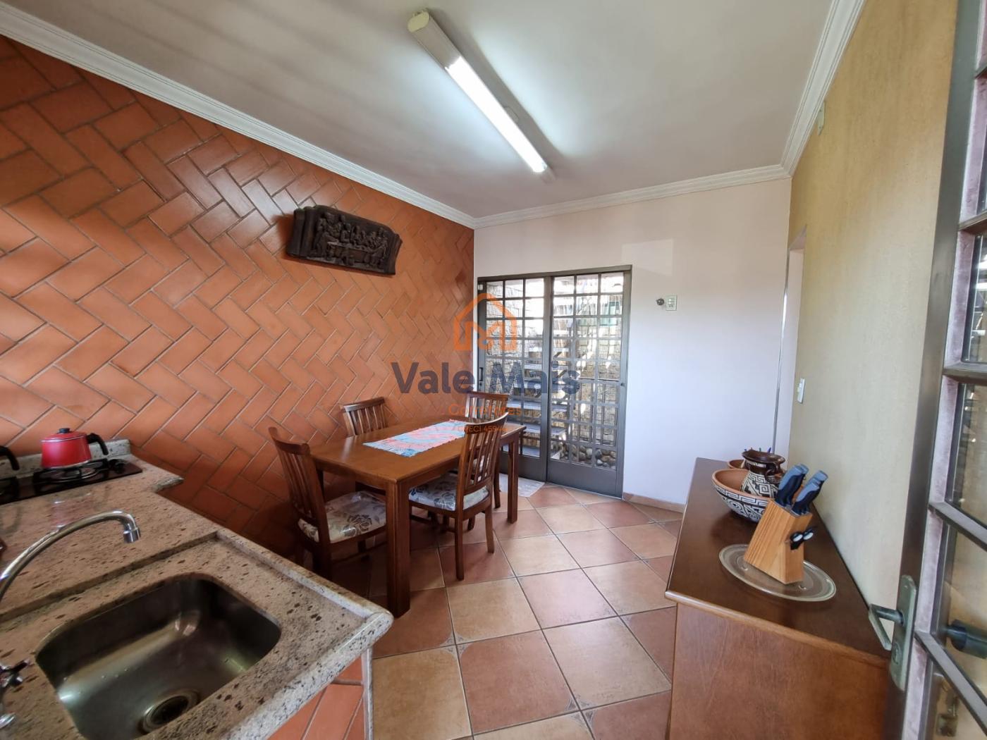 Casa à venda com 4 quartos, 202m² - Foto 18