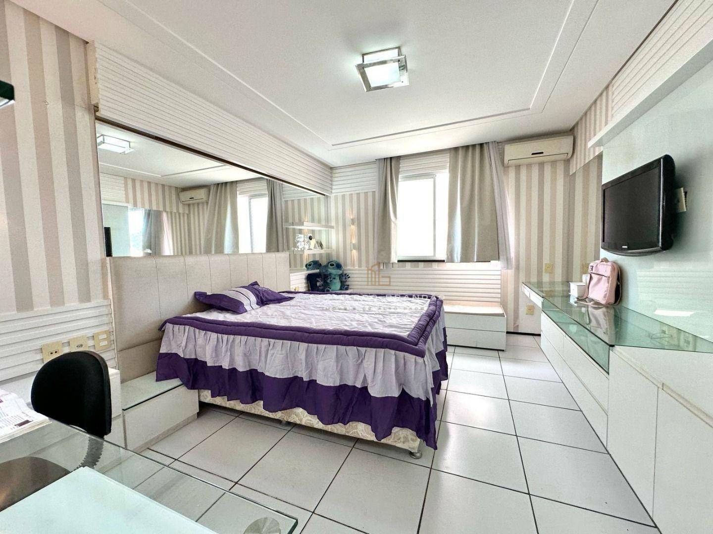 Casa à venda com 4 quartos, 240m² - Foto 22
