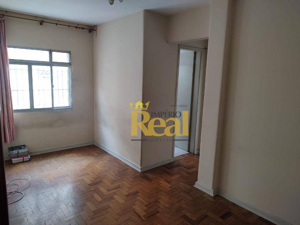 Apartamento à venda com 2 quartos, 70m² - Foto 1