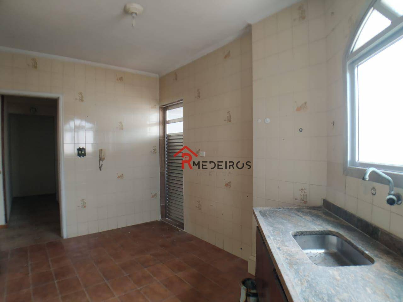 Apartamento à venda com 3 quartos, 93m² - Foto 6