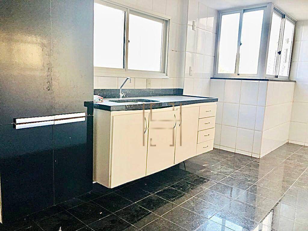 Apartamento à venda com 3 quartos, 95m² - Foto 15