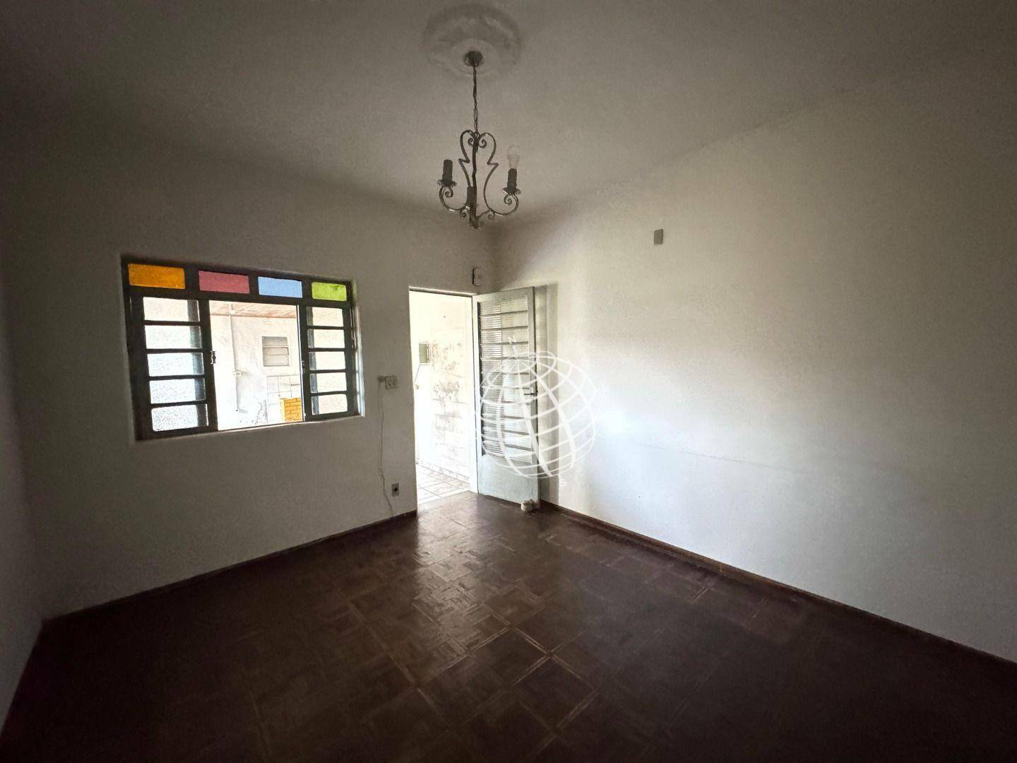 Casa à venda e aluguel com 3 quartos, 220m² - Foto 13