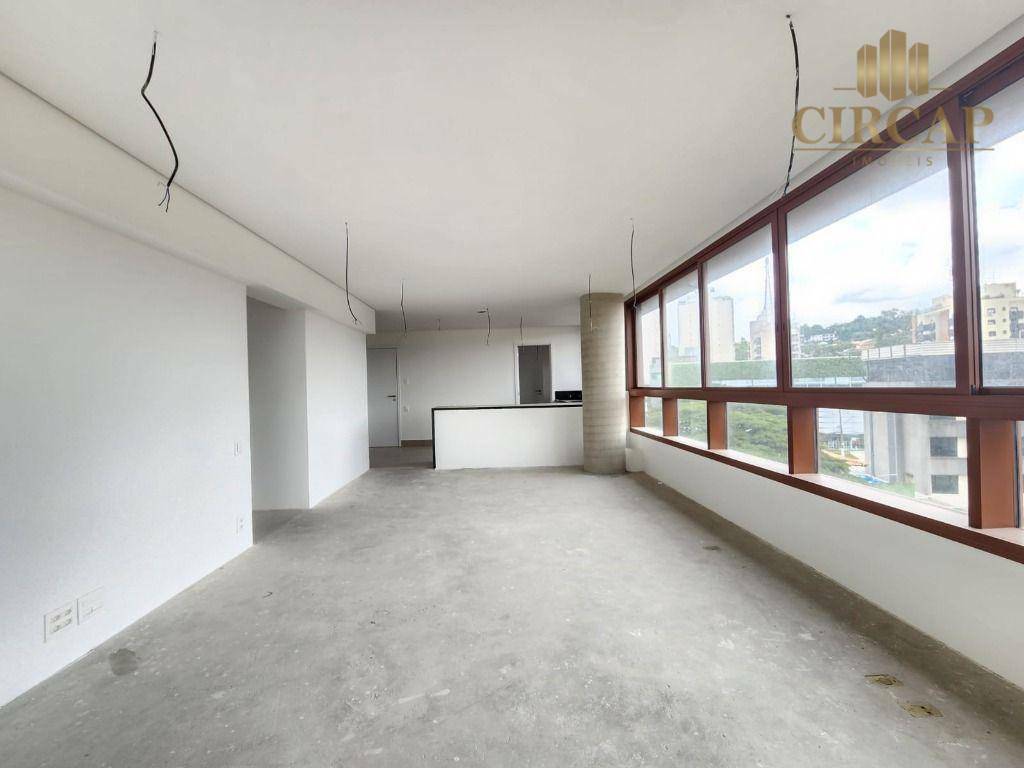 Apartamento à venda com 3 quartos, 170m² - Foto 3