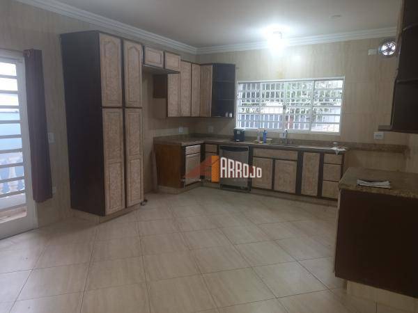 Casa à venda com 3 quartos, 230m² - Foto 21