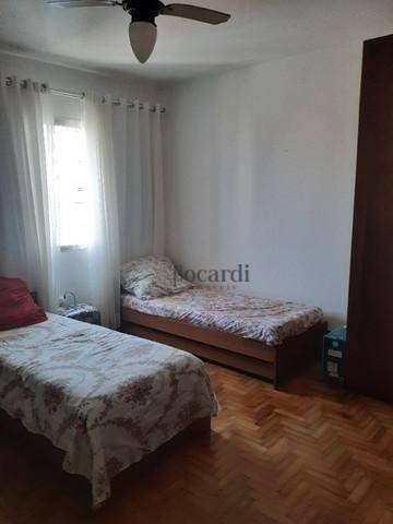 Apartamento à venda com 2 quartos, 80m² - Foto 11