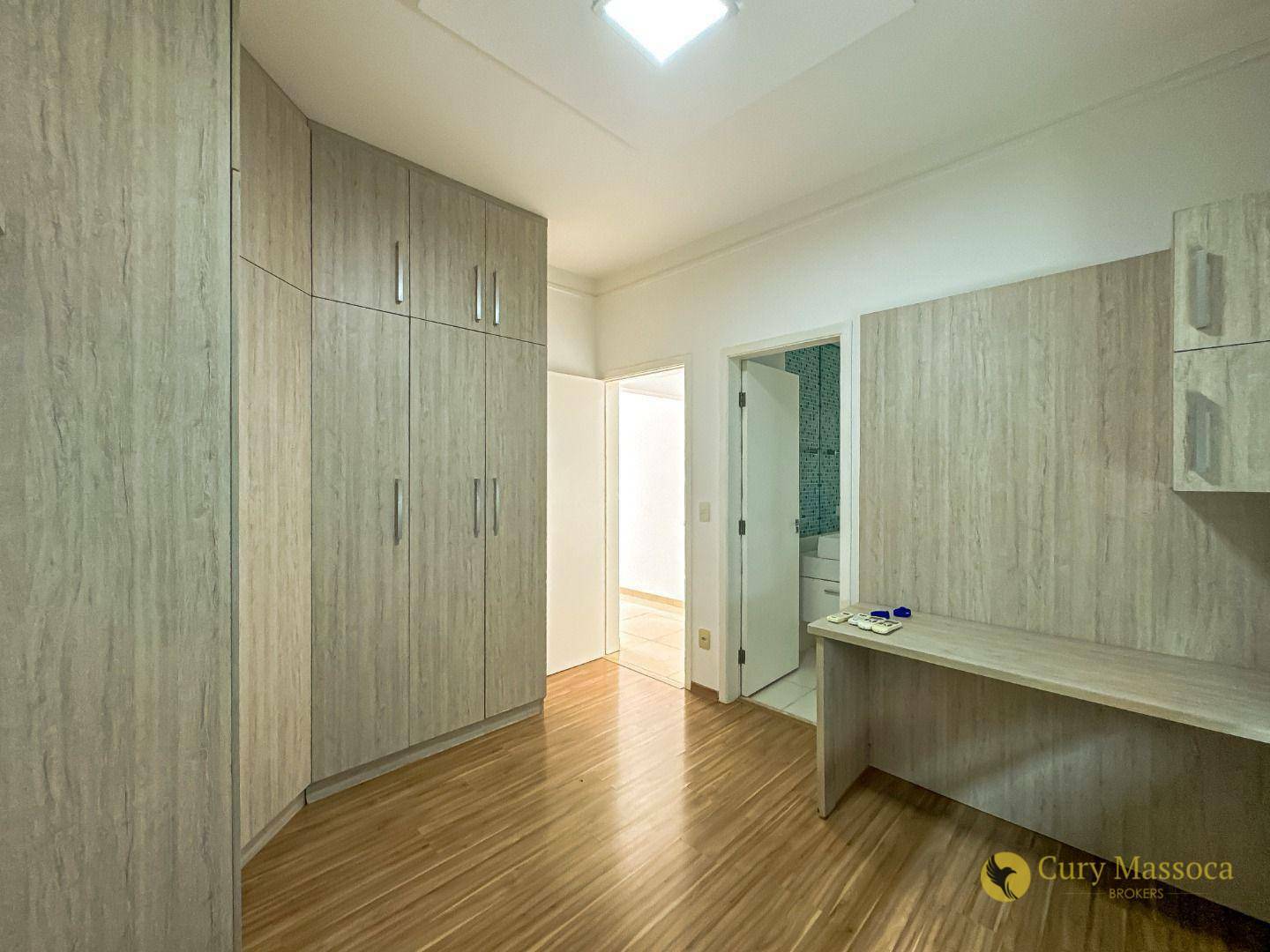 Casa à venda e aluguel com 3 quartos, 208m² - Foto 32