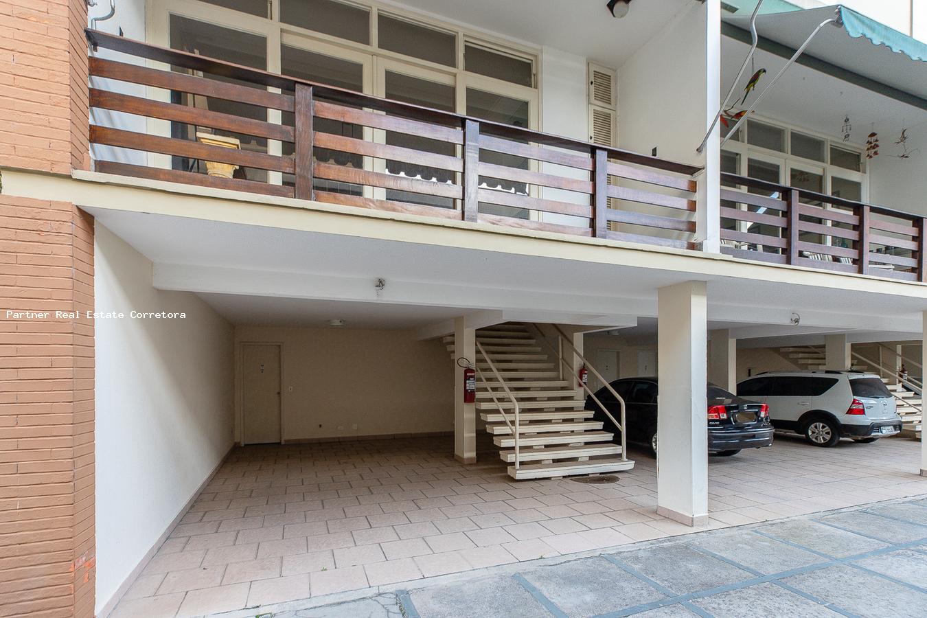 Casa de Condomínio à venda com 3 quartos, 180m² - Foto 1